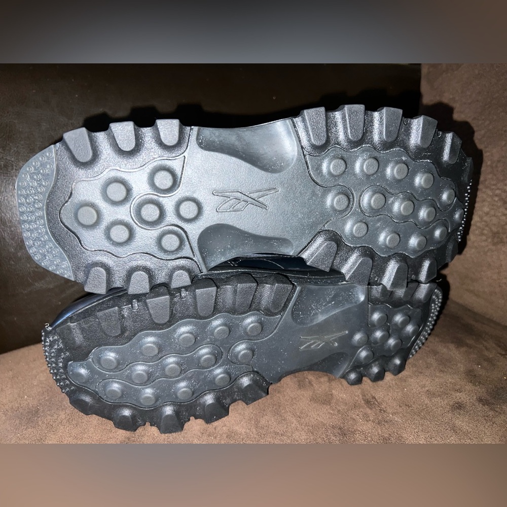 Reebok Classic x Cardi B Leather “Core Black/Dark Silver" women’s 8 - Picture 10 of 14
